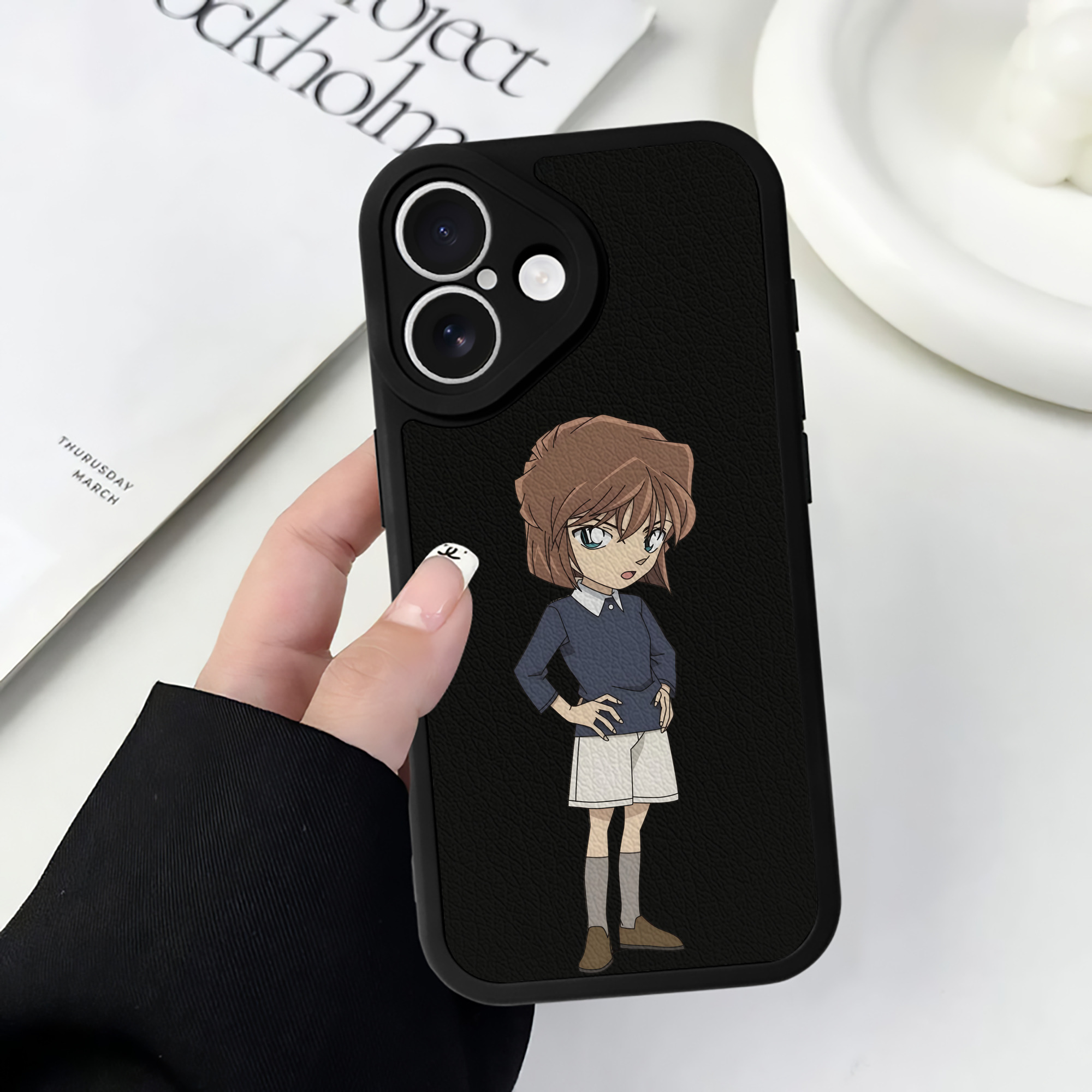 （画像用） 名探偵コナン 灰原 哀 はいばら あい Detective Conan Anita Hailey、Vi Graythorn Haibara Ai 【iPhone 16シリーズ対応】シリコンスマホケース（レザー調） 材質：シリコン